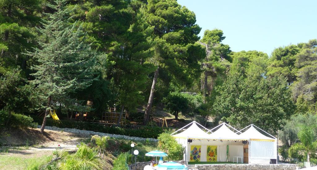 Camping Villaggio Internazionale Сан-Менайо Екстер'єр фото