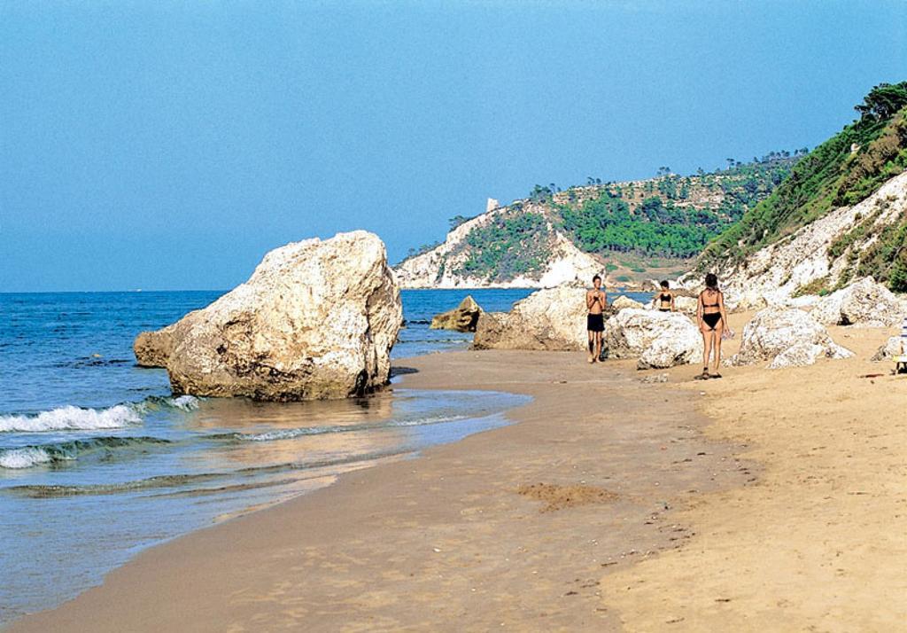 Camping Villaggio Internazionale Сан-Менайо Екстер'єр фото