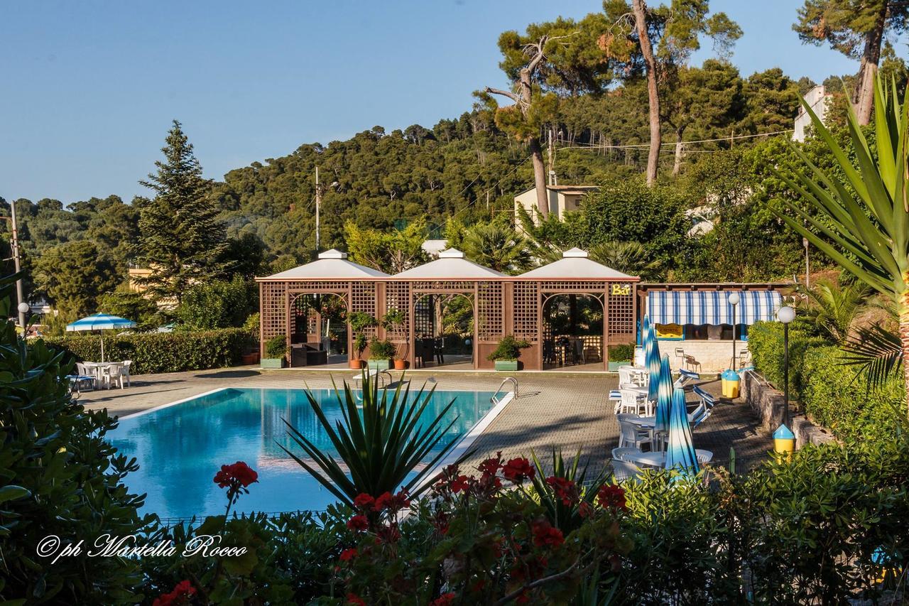 Camping Villaggio Internazionale Сан-Менайо Екстер'єр фото
