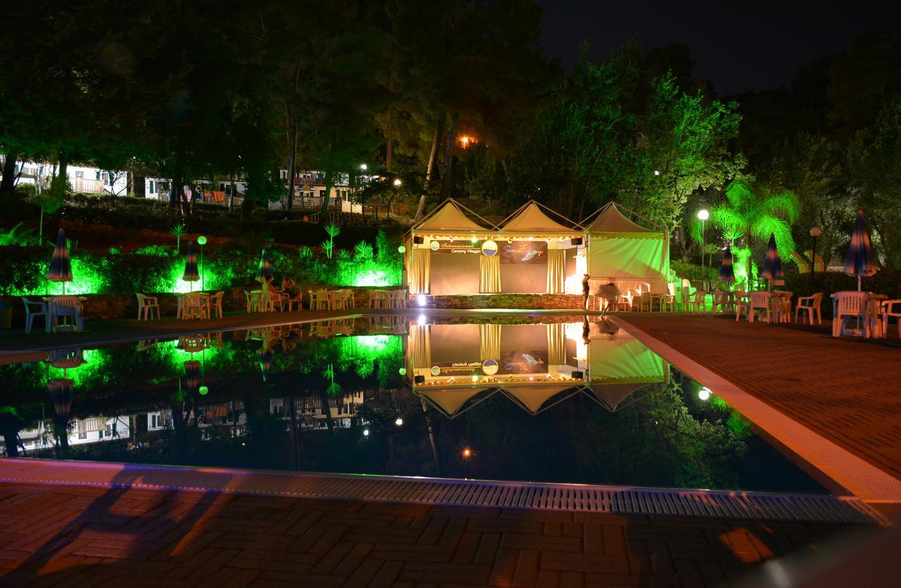 Camping Villaggio Internazionale Сан-Менайо Екстер'єр фото